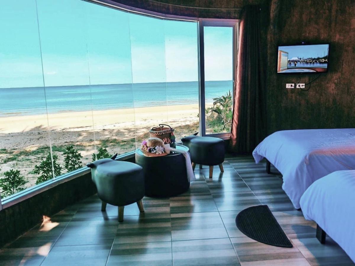 Hotel Ban Tawansongfa Lang Suan Esterno foto